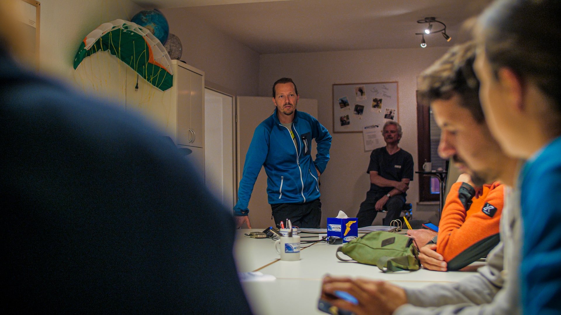 Theorieunterricht beim SKY TEAM in Gernsabch